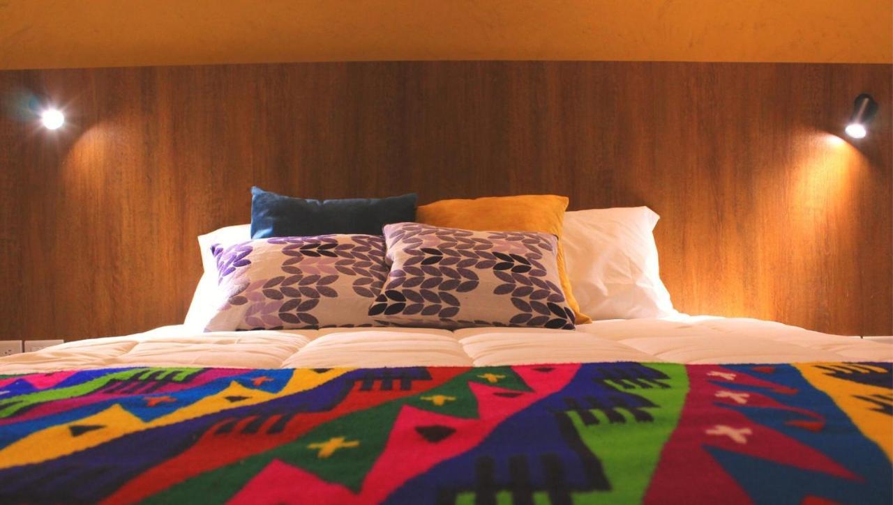 Hotel Inti Кито Екстериор снимка