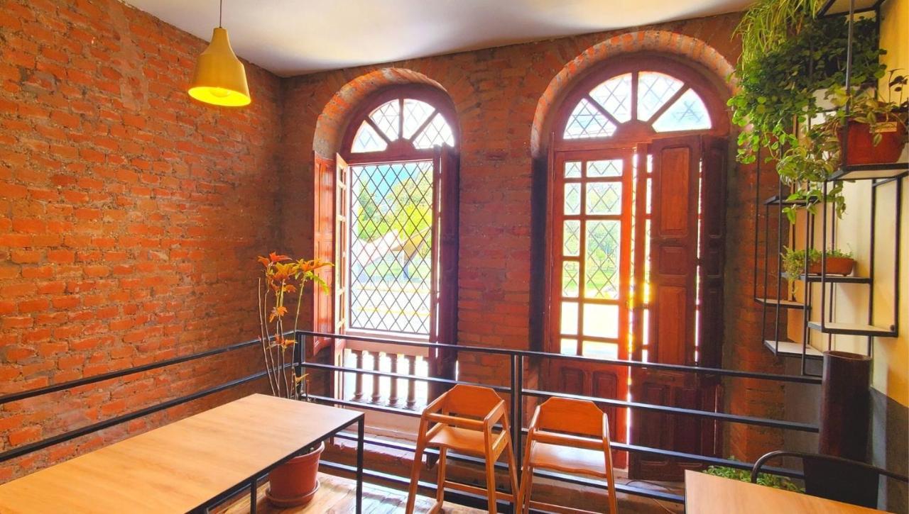 Hotel Inti Кито Екстериор снимка