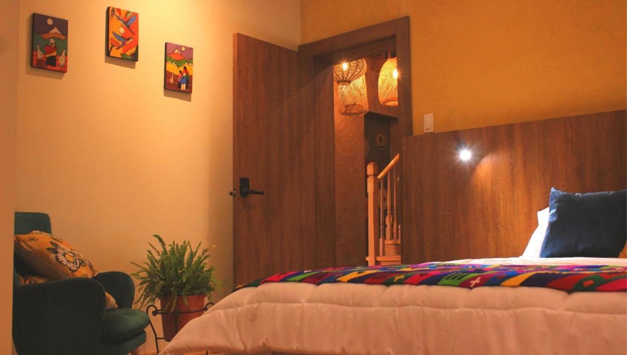 Hotel Inti Кито Екстериор снимка