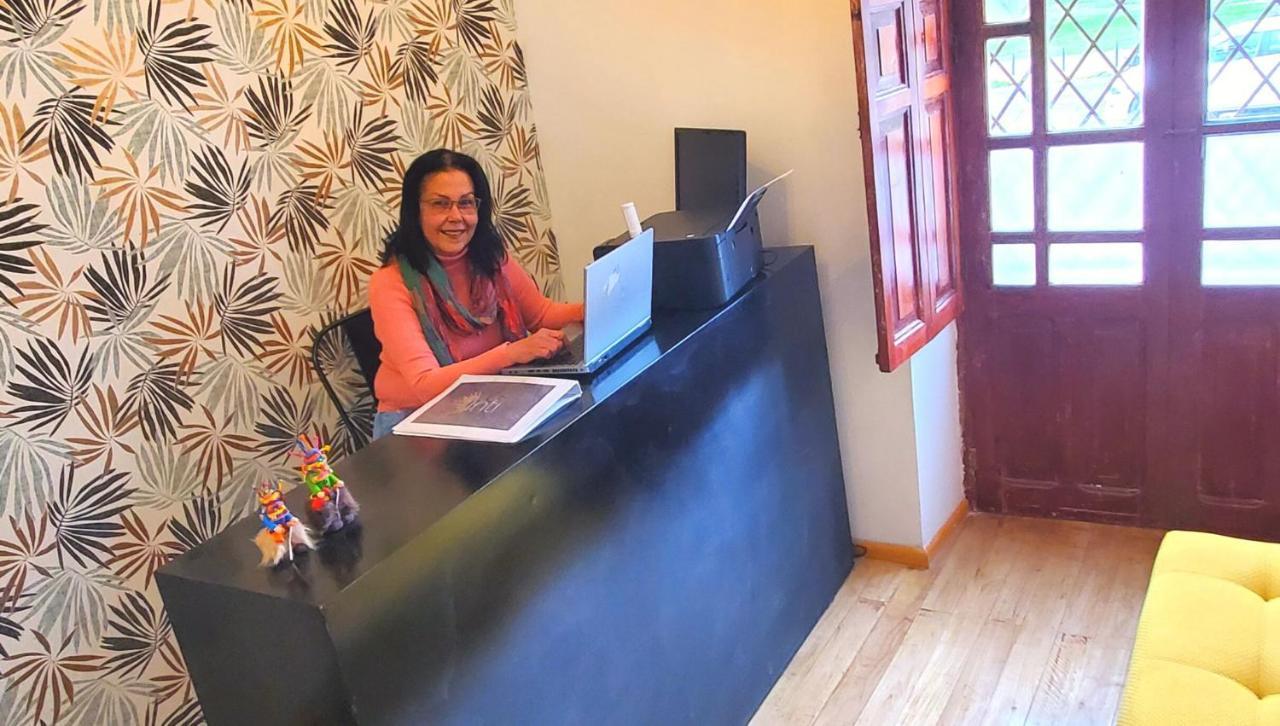 Hotel Inti Кито Екстериор снимка