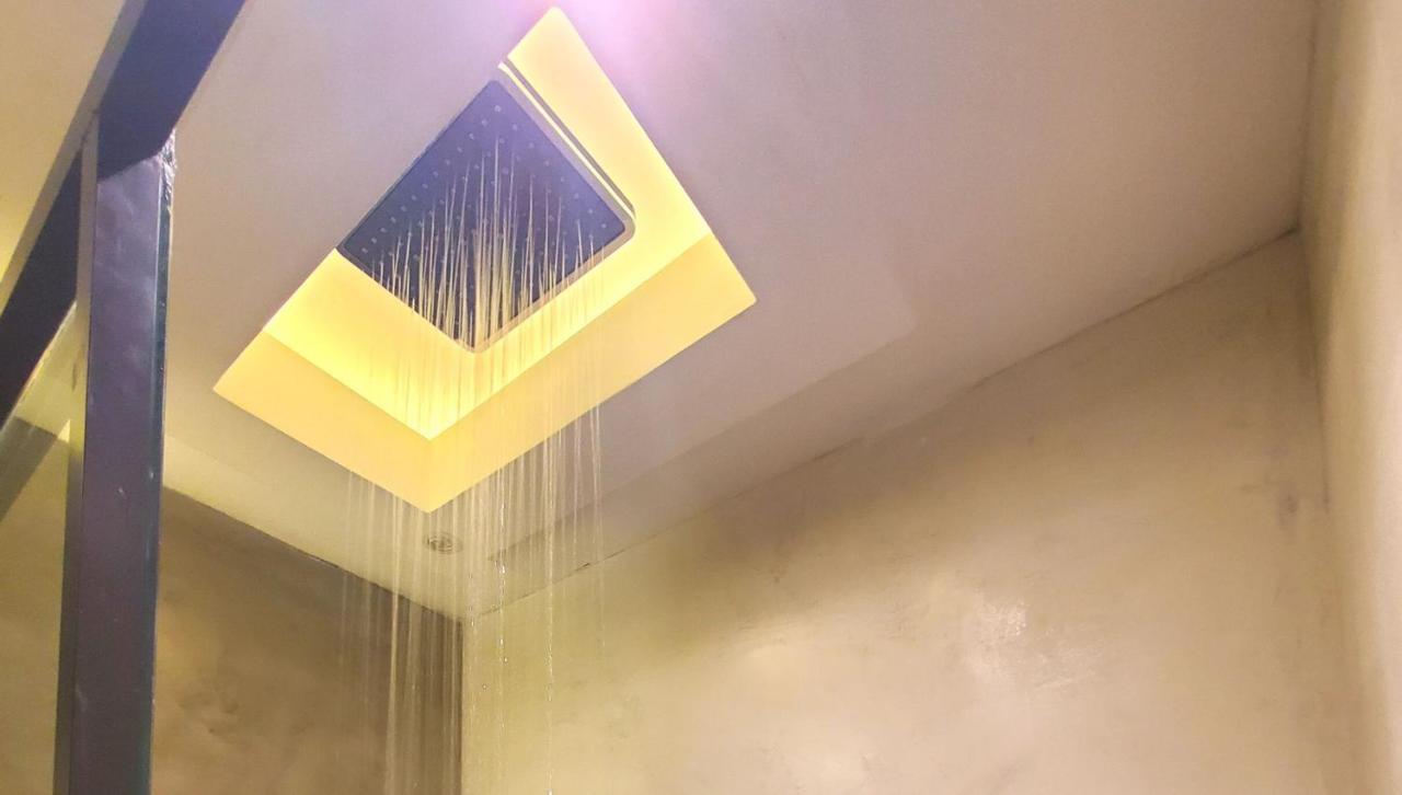 Hotel Inti Кито Екстериор снимка